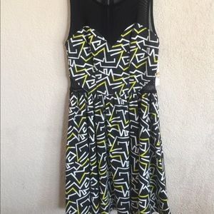 2 Girls Patterned Dresses